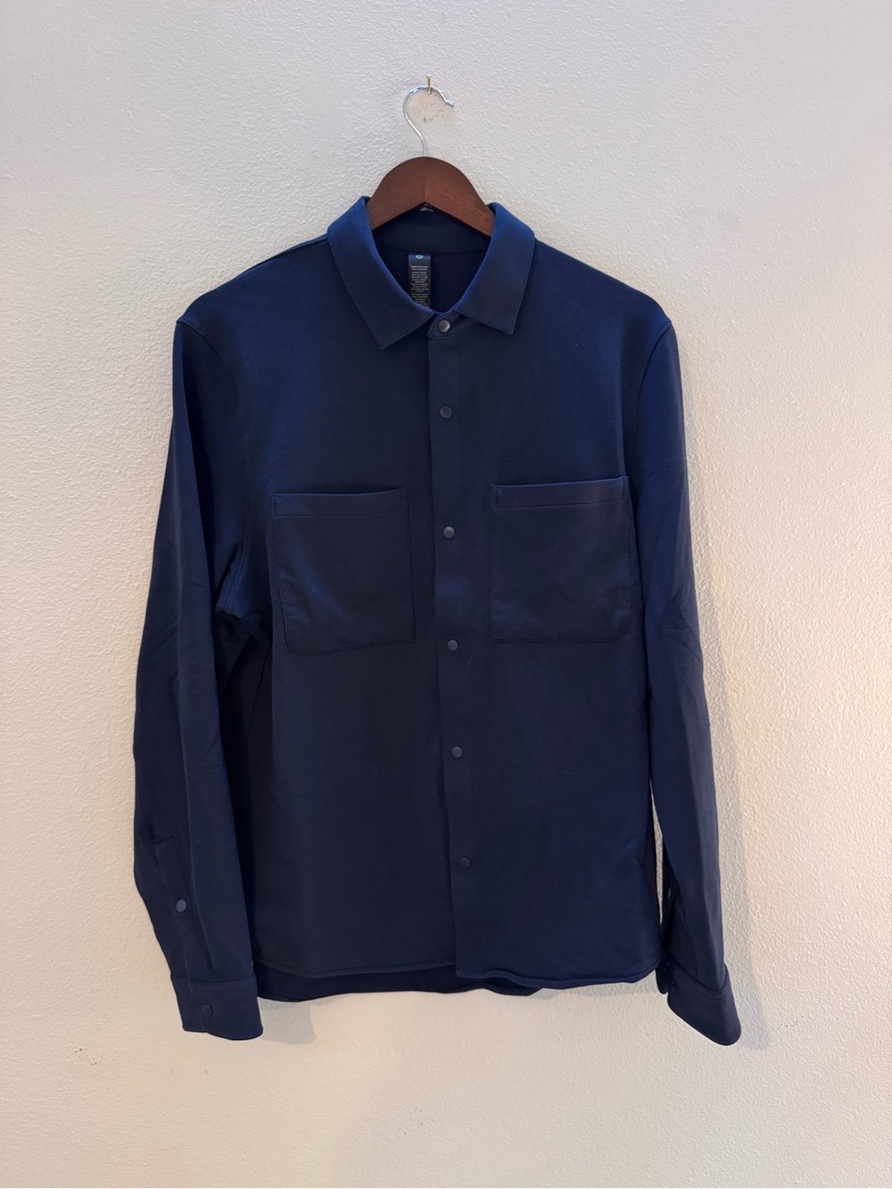 lululemon athletica Men's Navy Casual Button-Down Shirt